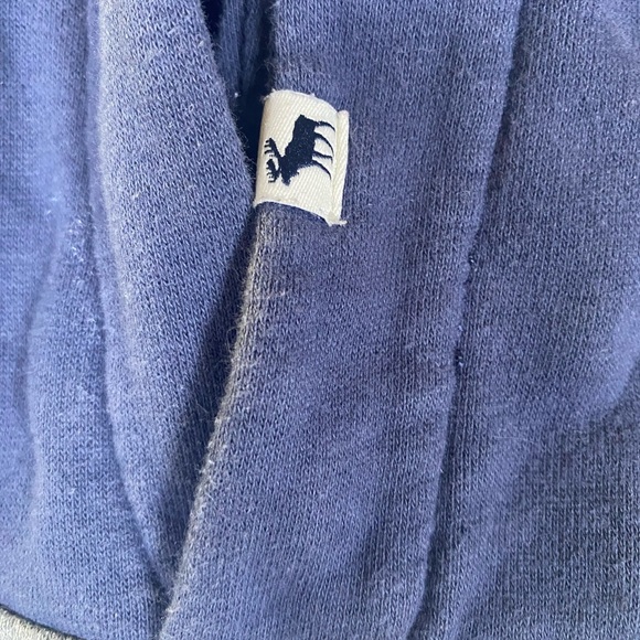 Abercrombie & Fitch Navy and Gray Sweatshirt hooded logo size 13/14 - Picture 3 of 6